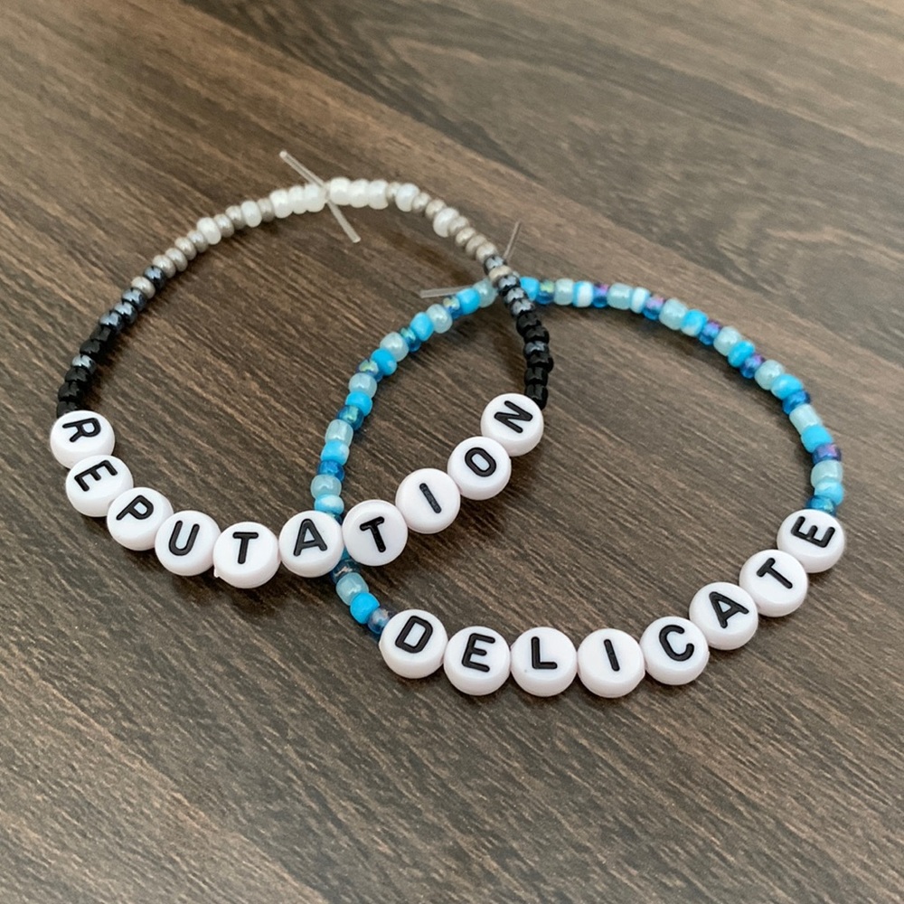 Taylor Swift Reputation Friendship Bracelet Set